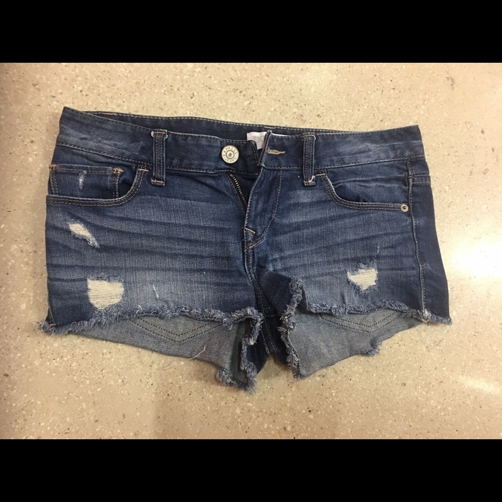 Express Shorts sz 2